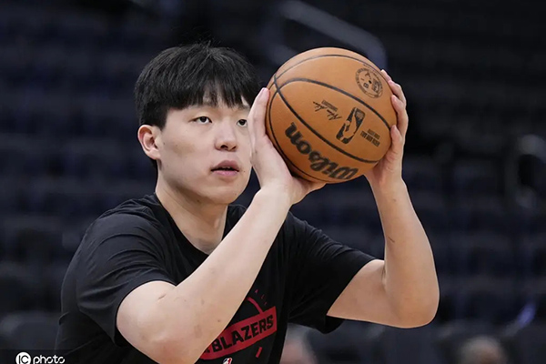 杨瀚森身体不适缺席开拓者训练与发展联盟赛，队内多人有症周五或登场