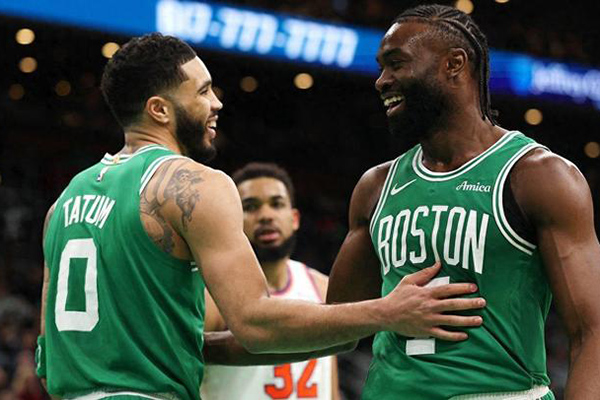 NBA东部格局洗牌：传统强队落势 <a href=/lanqiu360zb/heat/ target=_blank class=infotextkey>热火</a>异军突起